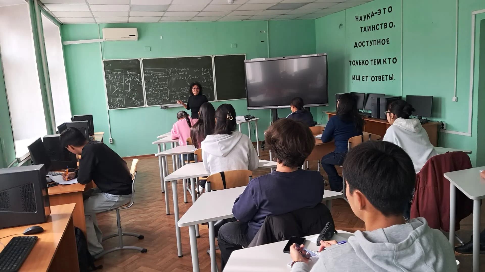 Старт курсов ЕГЭ и ОГЭ в ТувГУ: готовься к экзаменам с лучшими!